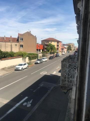 Vaste Chambre Familiale Bourg-en-Bresse Exteriör bild